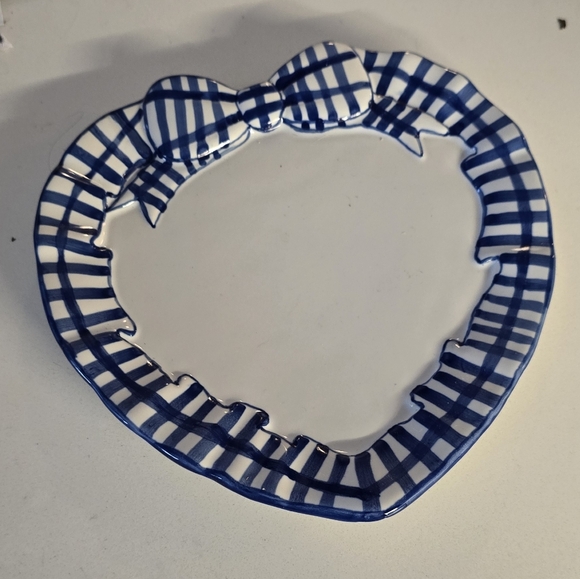 Lot of 2 Vintage Haldon Group Blue Stripe Heart Shaped Plates 7-1/2" Japan 1990 - Picture 1 of 2